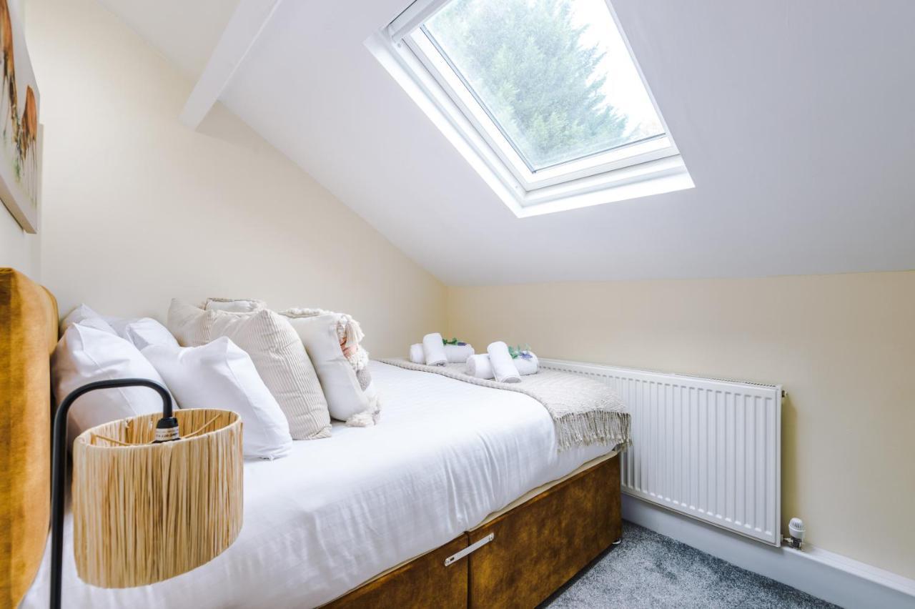 Charming 3-Bed Cottage In Chester, Ideal For Families & Workers, Free Parking - Sleeps 7 Eksteriør bilde