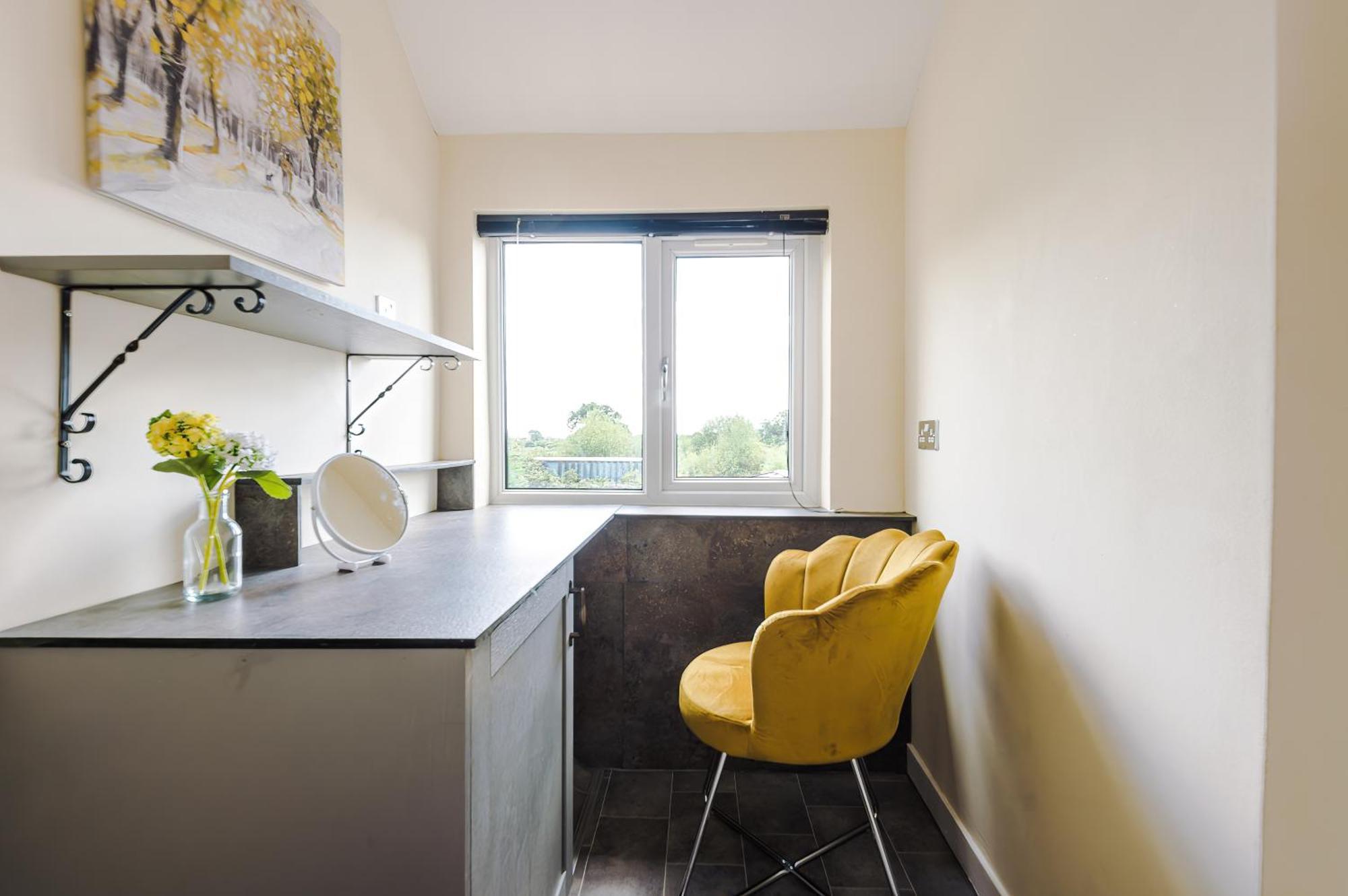 Charming 3-Bed Cottage In Chester, Ideal For Families & Workers, Free Parking - Sleeps 7 Eksteriør bilde