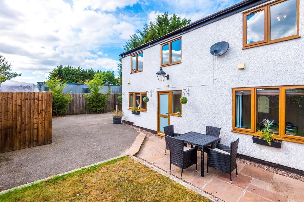 Charming 3-Bed Cottage In Chester, Ideal For Families & Workers, Free Parking - Sleeps 7 Eksteriør bilde