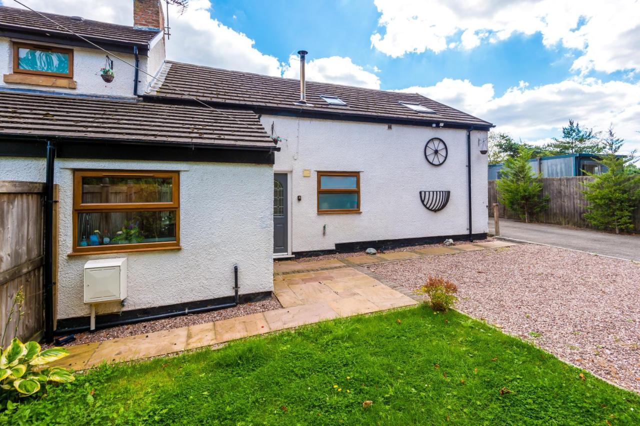 Charming 3-Bed Cottage In Chester, Ideal For Families & Workers, Free Parking - Sleeps 7 Eksteriør bilde
